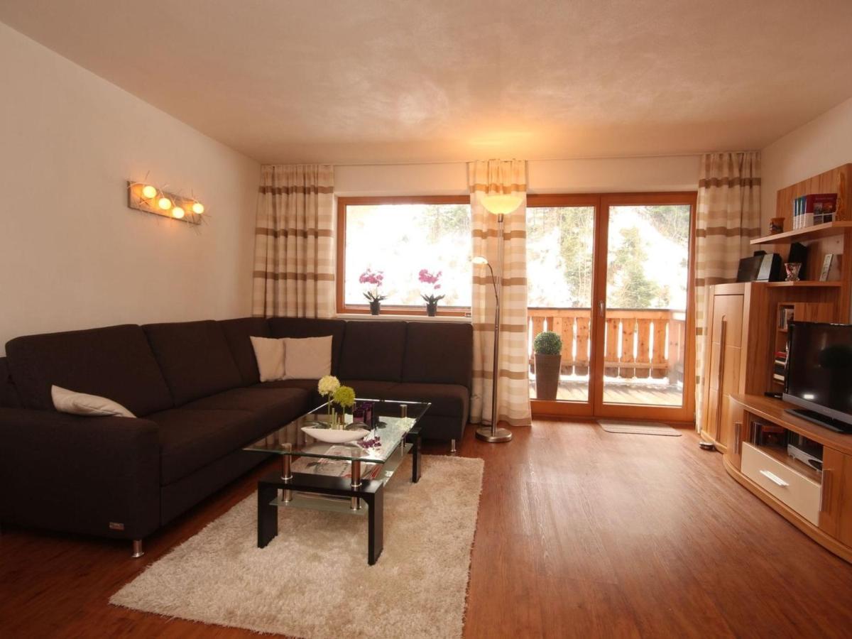 Boutique Apartment In Brixen With Mountain View Brixen im Thale Luaran gambar