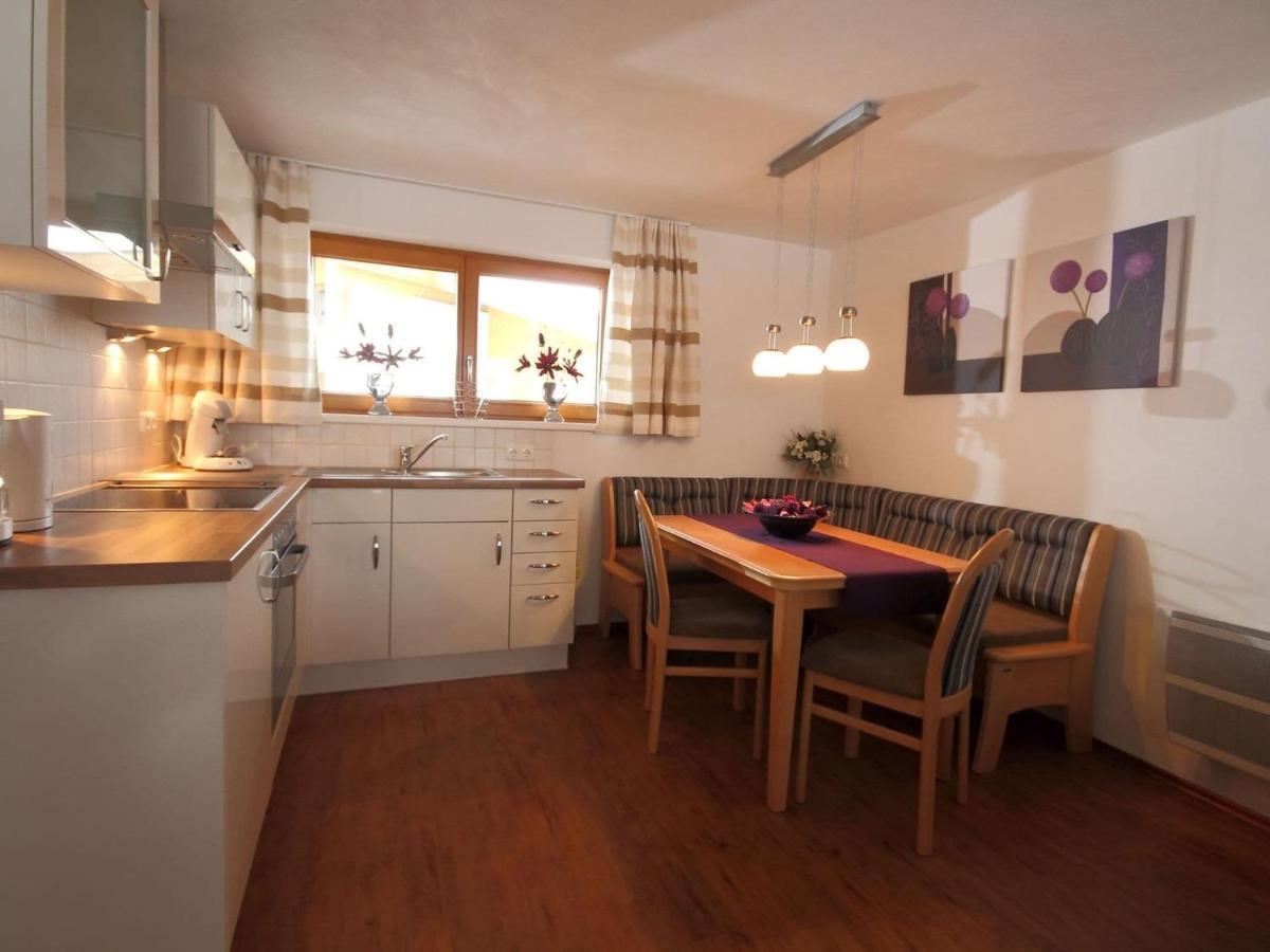 Boutique Apartment In Brixen With Mountain View Brixen im Thale Luaran gambar